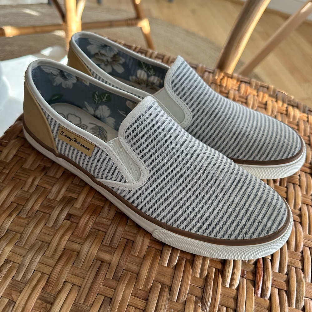 Tommy Bahama Sneakers